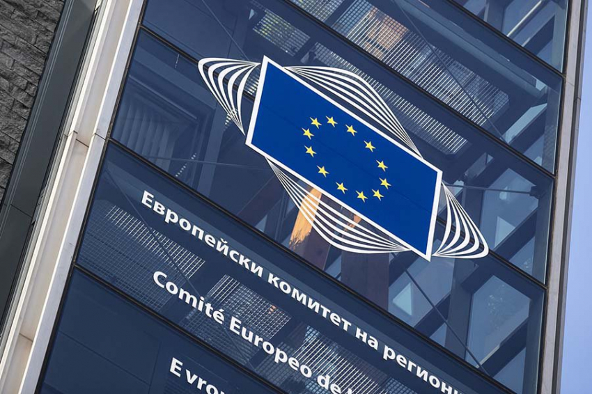 Евросоюз пытается угрожать России экономической блокадой