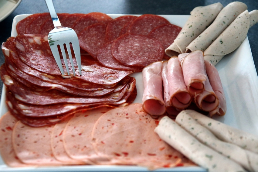 Эндокринолог Медведева указала на самый вредный для здоровья продукт — едят все