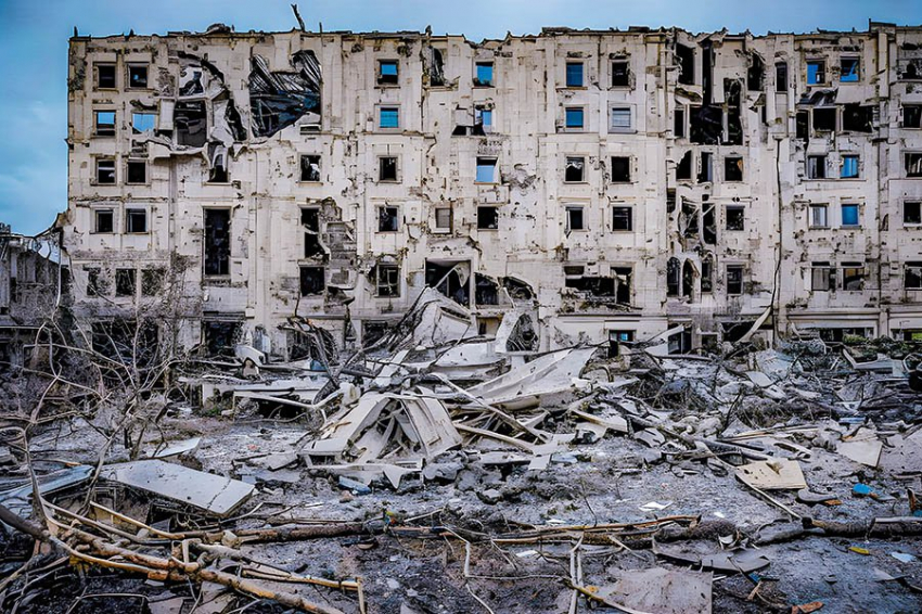Мариуполь: «Русские военные кормили. Украинцы по нам стреляли»