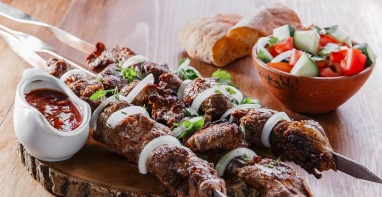 Шашлык из свинины, маринад с луком и уксусом: лучшие рецепты