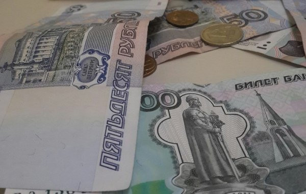 Центробанк: рост реальных зарплат россиян в 2025 году замедлится в 2,5 раза