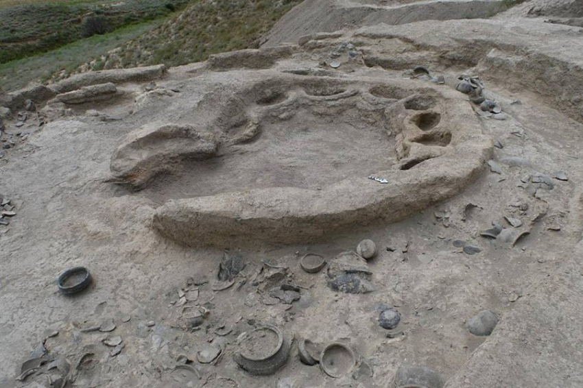 В Азербайджане обнаружено 3500-летнее место захоронения кочевых народов