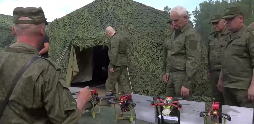 Украинские военные: у российских войск под Купянском в пять раз больше дронов, чем у ВСУ