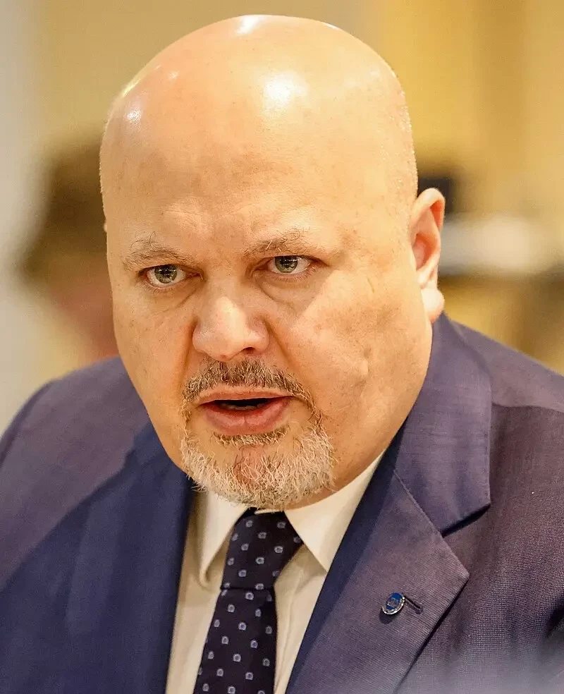 Главный прокурор МУС Карим Хан, выдавший ордер на арест Владимира Путина, представил своё отстранение как «административный отпуск»