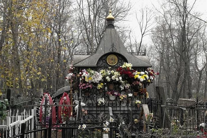 Места паломничества: 5 чудотворных могилок святых, где происходят чудеса и исцеления