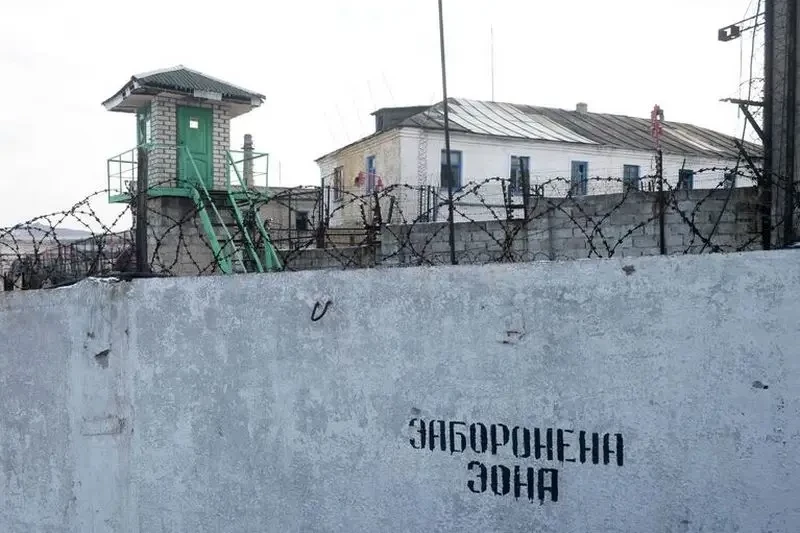 «Вынужденная мера»: Киев начал включать в списки на обмен политических заключенных, так как российских пленных «почти не осталось»