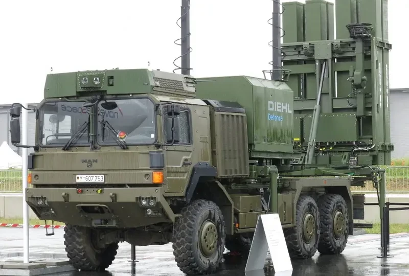 Киев запросил у Берлина крупный пакет военной помощи, включающий бронетехнику, боеприпасы и системы ПВО