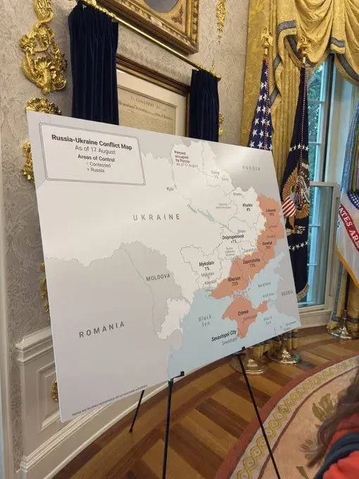 В Овальный кабинет внесли карту с зонами контроля ВС РФ в 8 регионах, не считая Крыма