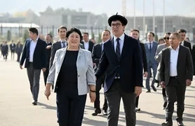 Сотрудники администрации президента приняли участие в акции «23 минуты в поддержку снежного барса»