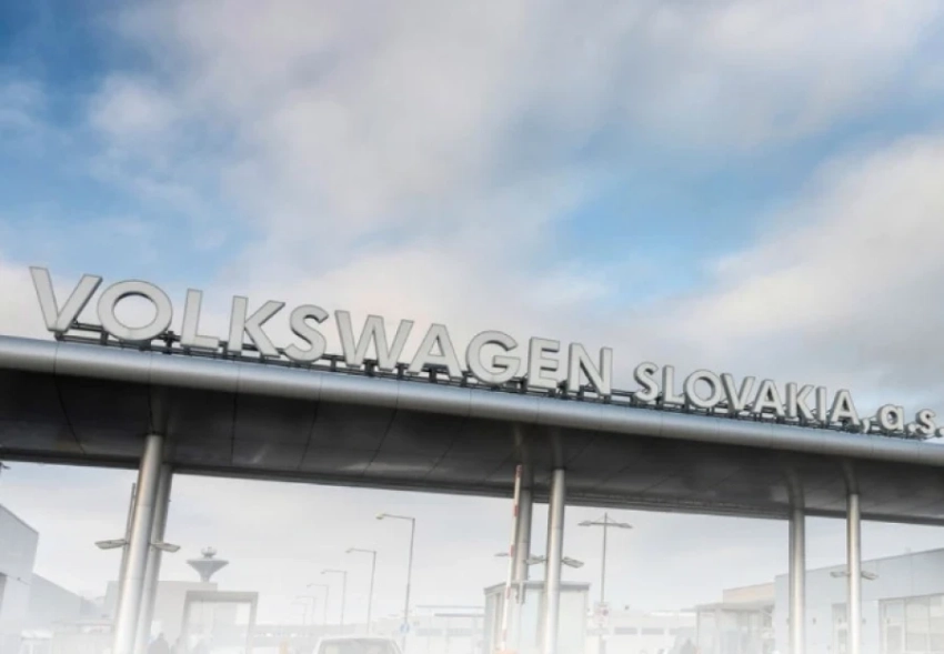 Кыргызстанцев приглашают на работу на завод Volkswagen в Словакии