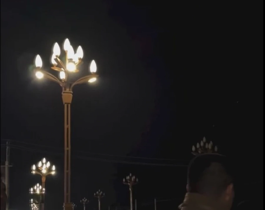 Да будет свет! В Балыкчи торжественно зажгли 60 новых фонарей