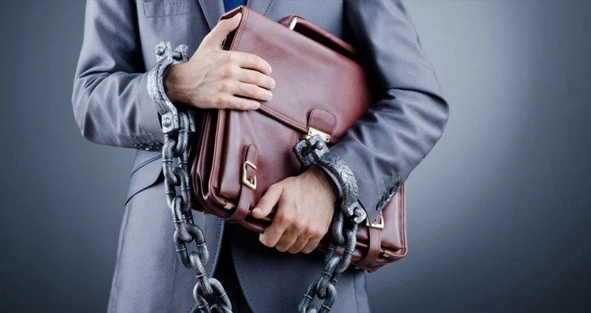 В Кыргызстане впервые посадили чиновников высокого ранга за коррупцию