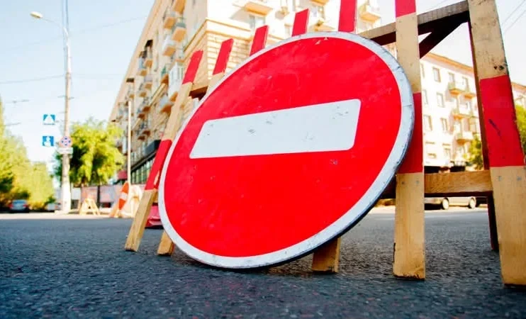 Временно перекрывается участок улицы Тоголок Молдо