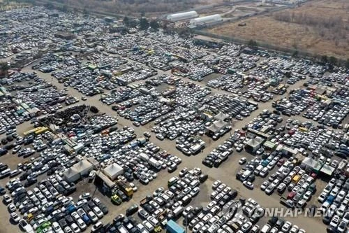 Российская таможня еле успевает: импорт авто из Японии и Кореи идет резко вверх