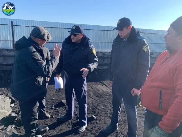 В Бишкеке проверили качество угля на базах