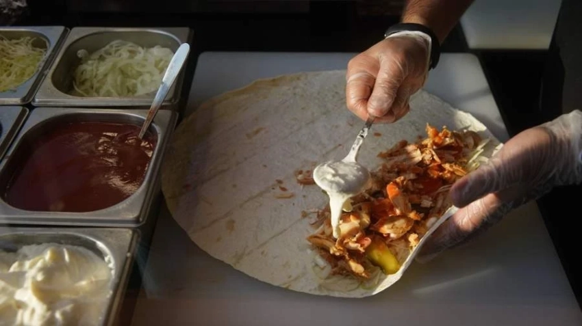 Массовое отравление шаурмой. «Эта проблема у многих предприятий общепита»