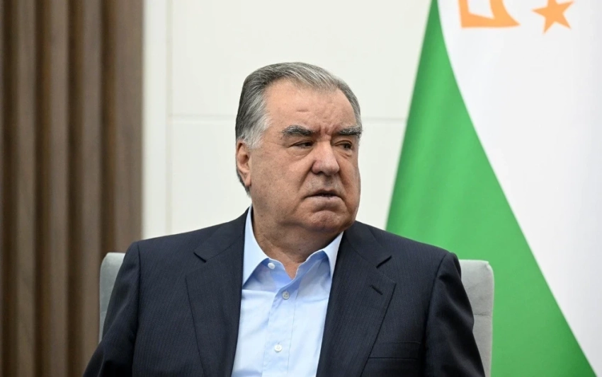 Эмомали Рахмон отправился в США на саммит «С5+1» по приглашению Трампа