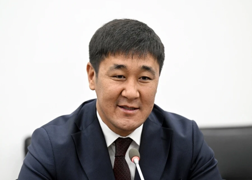 Дайырбек Орунбеков: За незаконные действия Садыр Жапаров посадил даже близкого родственника