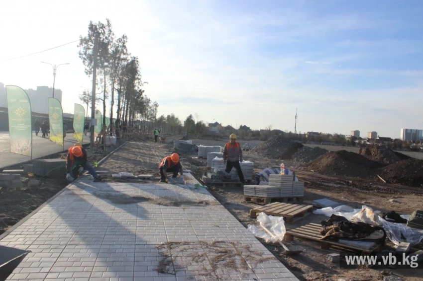 Журналистам показали ход строительства Royal Central Park в Бишкеке