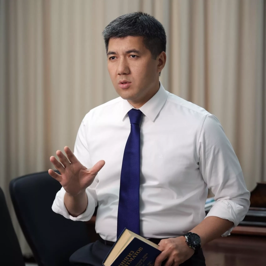 Что стоит за взрывным ростом платежей по ELQR в Кыргызстане? Глава Нацбанка рассказал о ситуации с безналичными расчетами