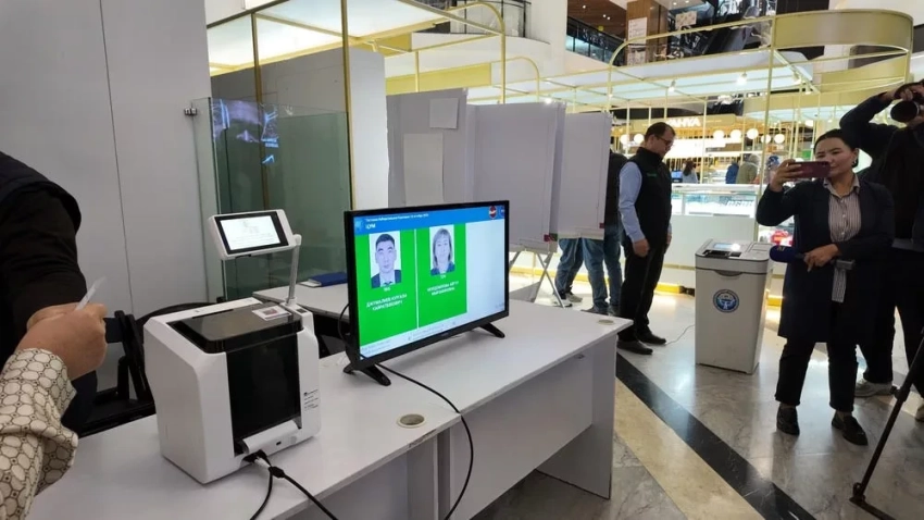 В Кыргызстане завершилось голосование на досрочных выборах в Жогорку Кенеш