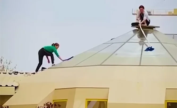 Клиринговая компания в Бишкеке оштрафована за опасные работы без средств защиты