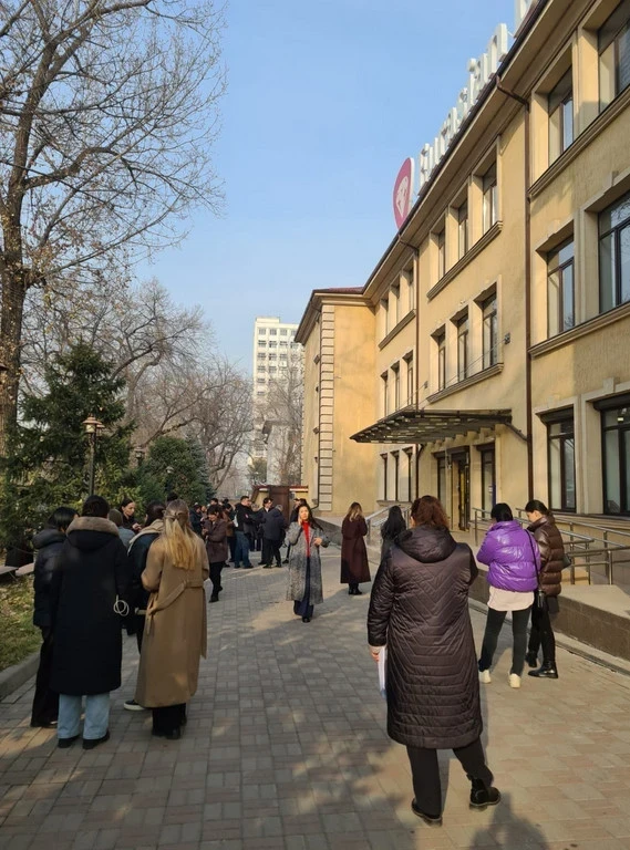 Жители Алматы ощутили землетрясение