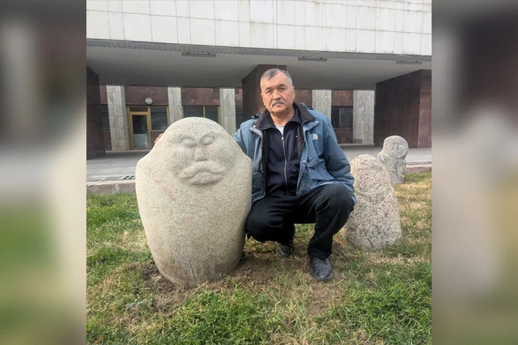 В Национальный исторический музей передан уникальный балбал