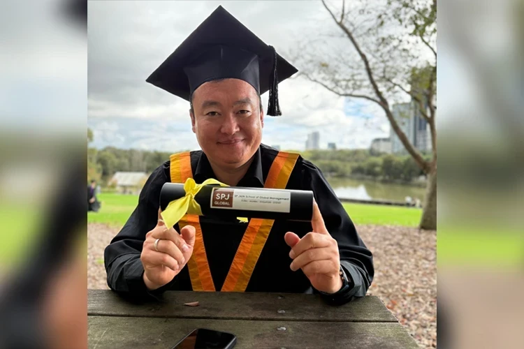 От Ай-Тамги до Мельбурна: как кыргызстанец стал директором школы в Австралии