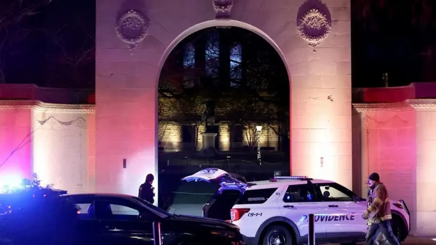 В Брауновском университете в США неизвестный начал стрельбу, погибли минимум два человека