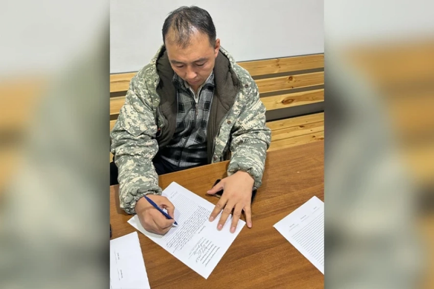 В мэрии Бишкека прокомментировали падение пассажира из автобуса