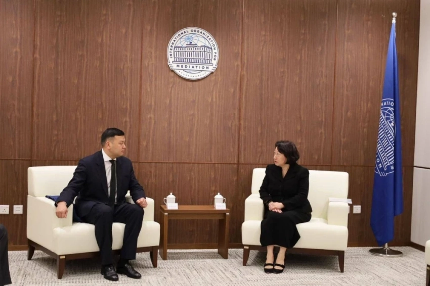 Кыргызстан изучит опыт Гонконга в разрешении судебных споров