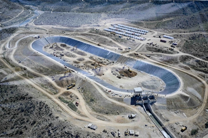 Началось строительство бассейна декадного регулирования на реке Ак-Суу