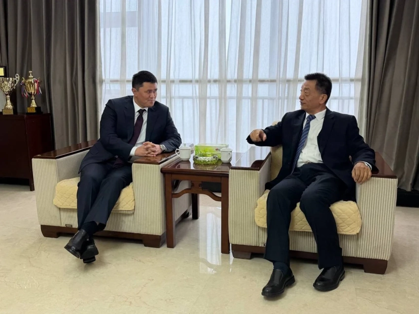 Кыргызстан и СУАР укрепляют сотрудничество в сфере стройматериалов и подготовки кадров