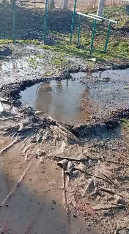 Call-центр: в селе Садовом прорвало водопровод