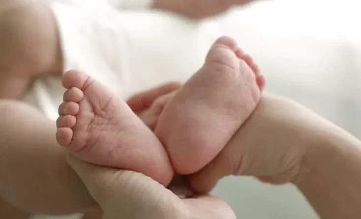 В Токмоке на свет появилась девочка весом 5,2 кг