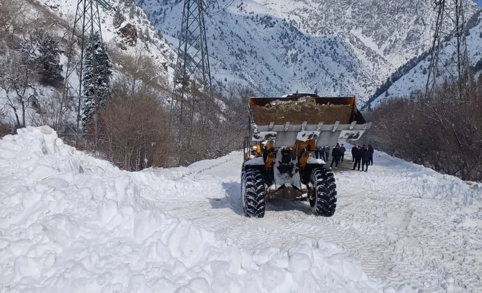 Автодорога Бишкек-Ош открыта после схода снежной лавины