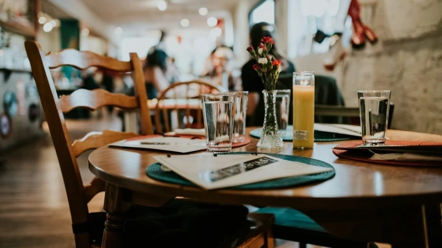 Спикер ЖК: У нас цены в кафе и такси стали выше, чем за рубежом