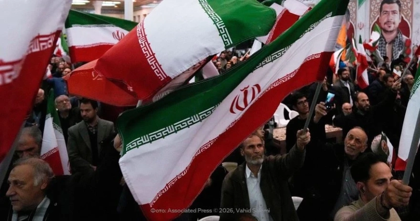 Протестующие в Иране взяли под контроль города Абданан и Малекшахи — СМИ