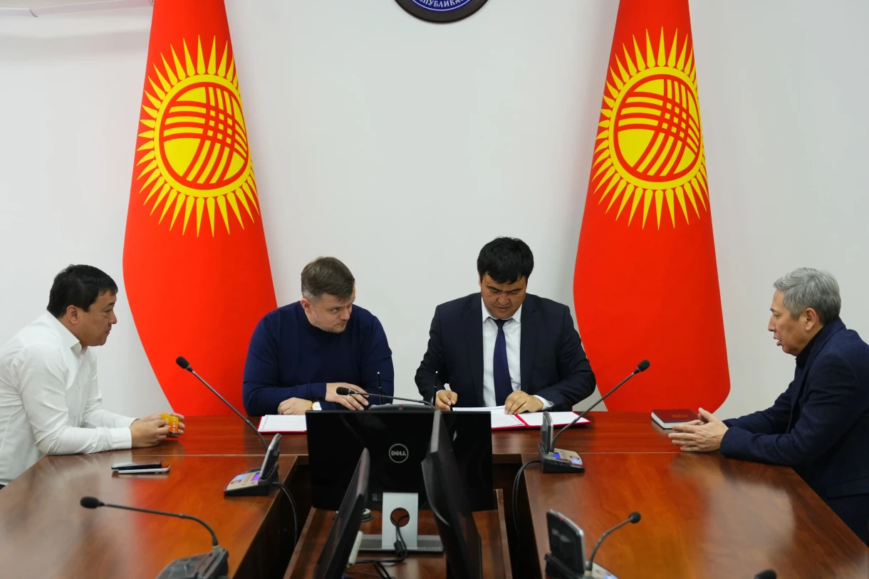 Врачи Кыргызстана получат доступ к социальным магазинам