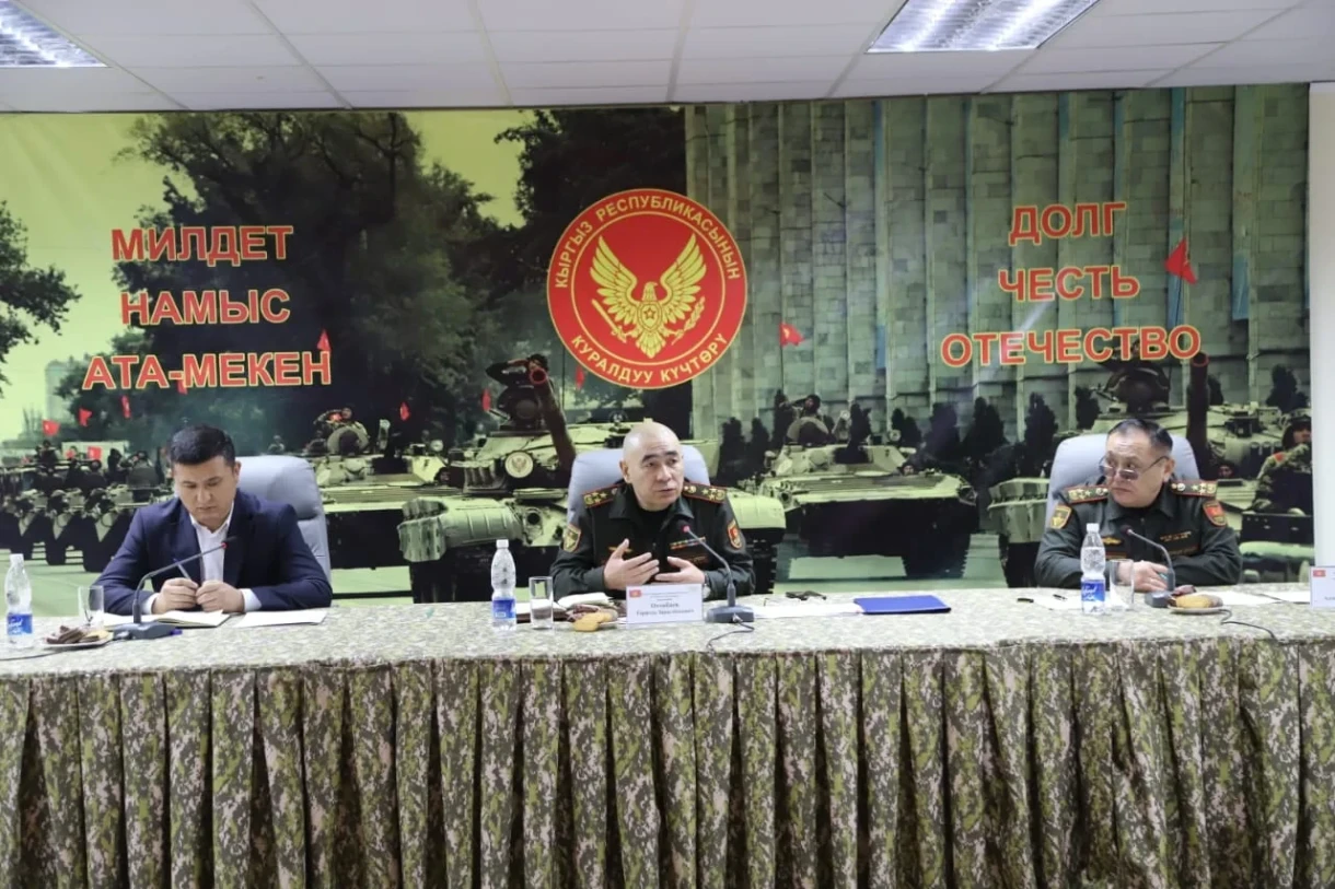 Меры по предотвращению суицидов среди военнослужащих обсудили в Бишкеке