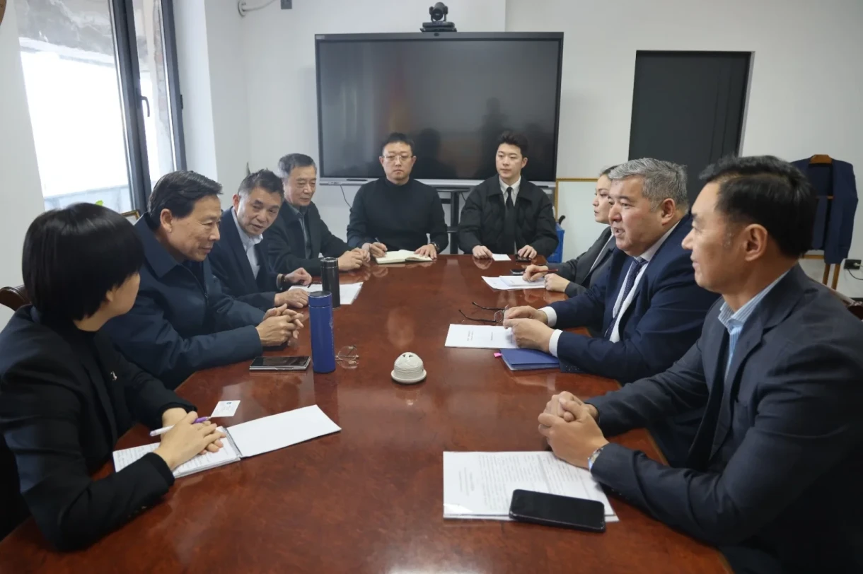 Интеллектуальные теплицы с использованием китайских технологий построят в Кыргызстане