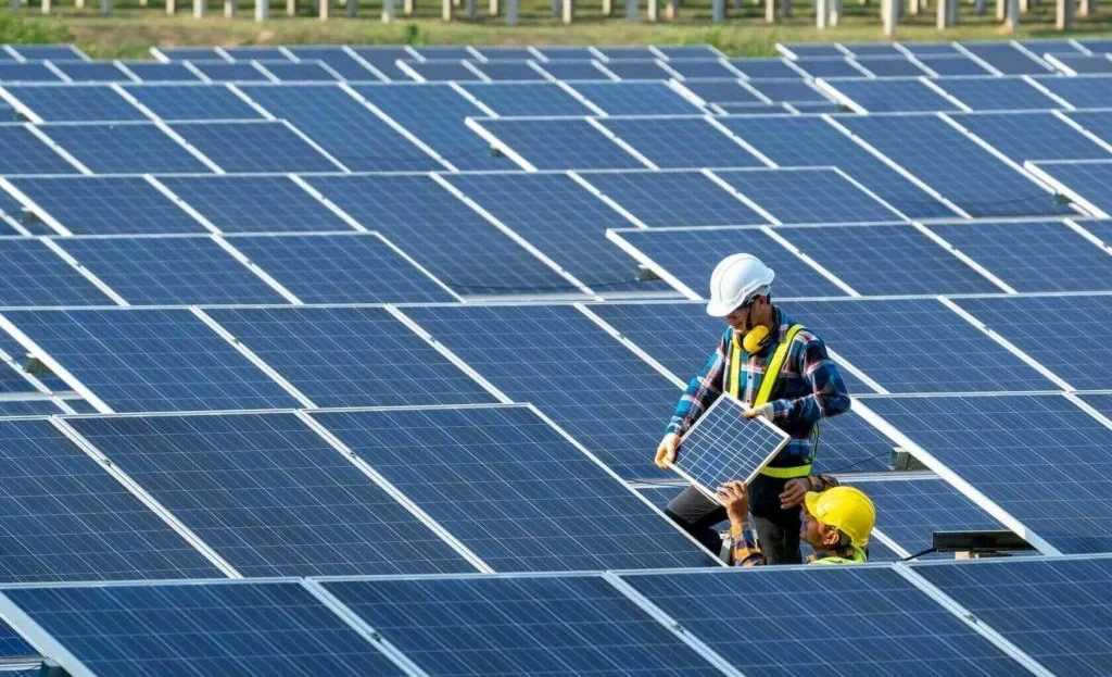 Инвесторы проявляют интерес к проектам солнечных панелей в Кыргызстане – Минэнерго