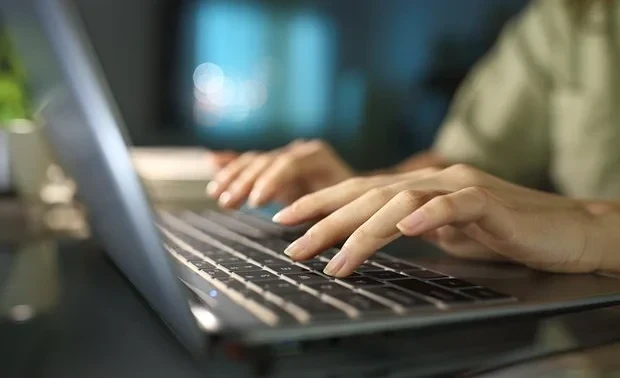 Бум нейросетей увеличил потребность в профессиональных авторах