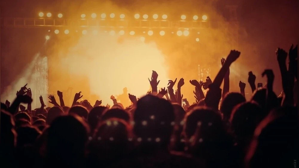 Выступающих в Казахстане артистов будут цензурировать