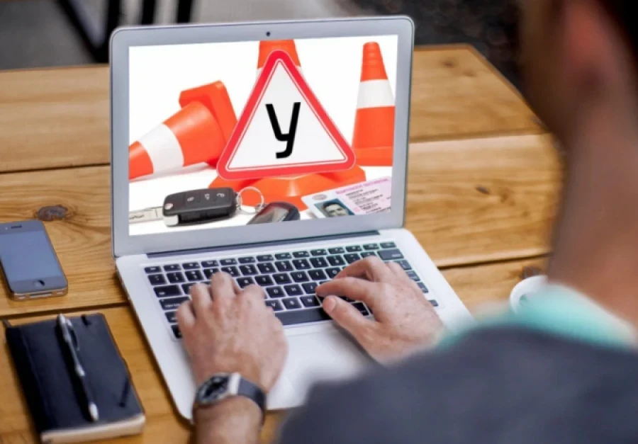 В Кыргызстане начался прием в госавтошколы