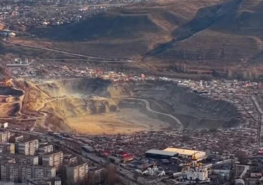 Мегапроект или катастрофа? На месте карьера в 12 микрорайоне планируют построить элитки