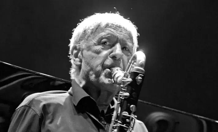 Умер французский композитор Мишель Порталь