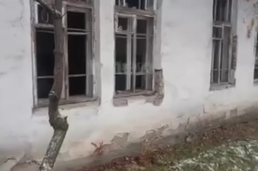 Депутаты не смогли сдержать слез, увидев районную больницу в Чуйской области