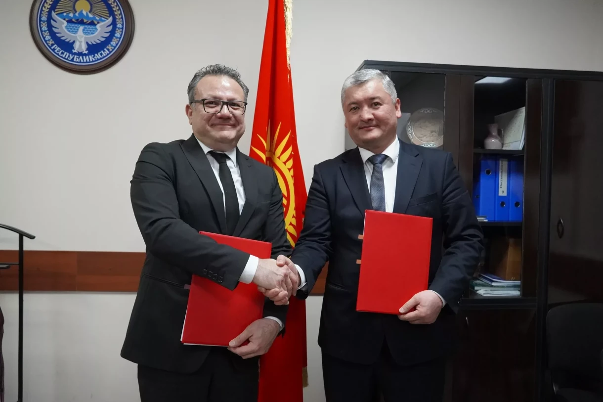 В Оше откроют Центр предвыездной ориентации и реинтеграции для мигрантов. Подписан меморандум